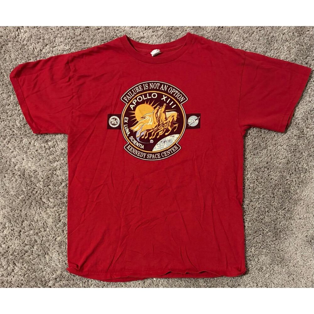 Vintage Delta Apollo XIII Kennedy Space Center NASA T-Shirt Men's Red - Large